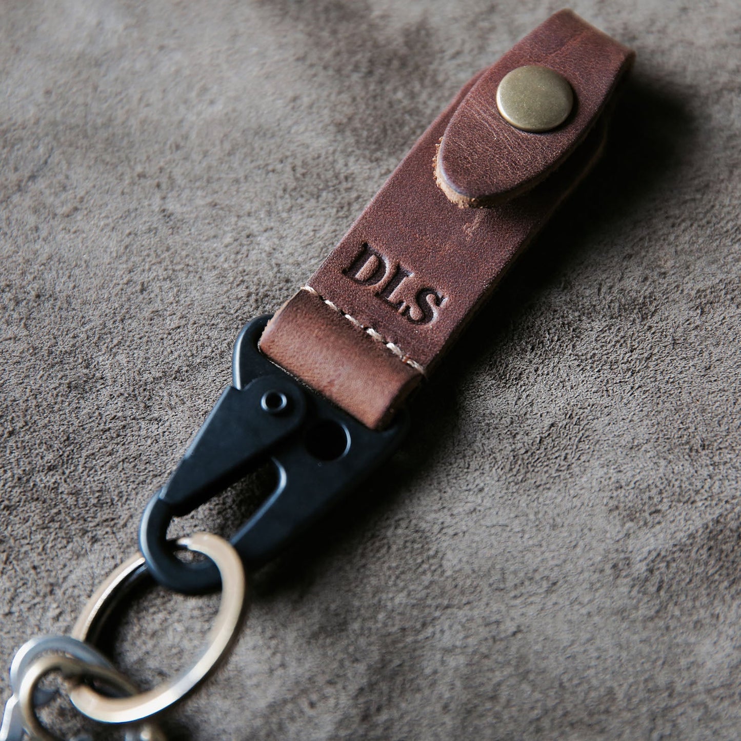 The Henry Personalized Fine Leather Keychain - Grooms Gift - Wedding Party Gift
