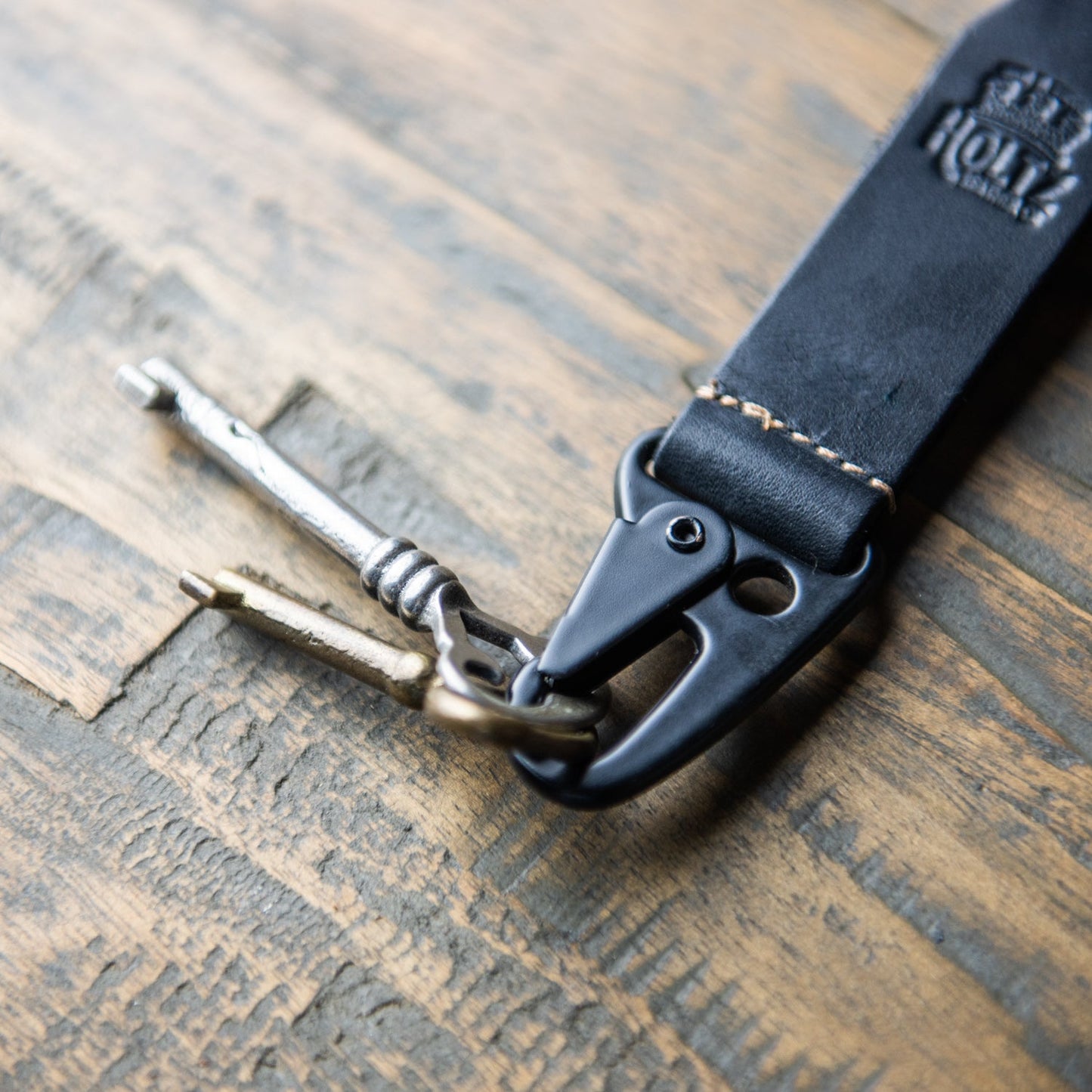 The Henry Personalized Fine Leather Keychain - Grooms Gift - Wedding Party Gift