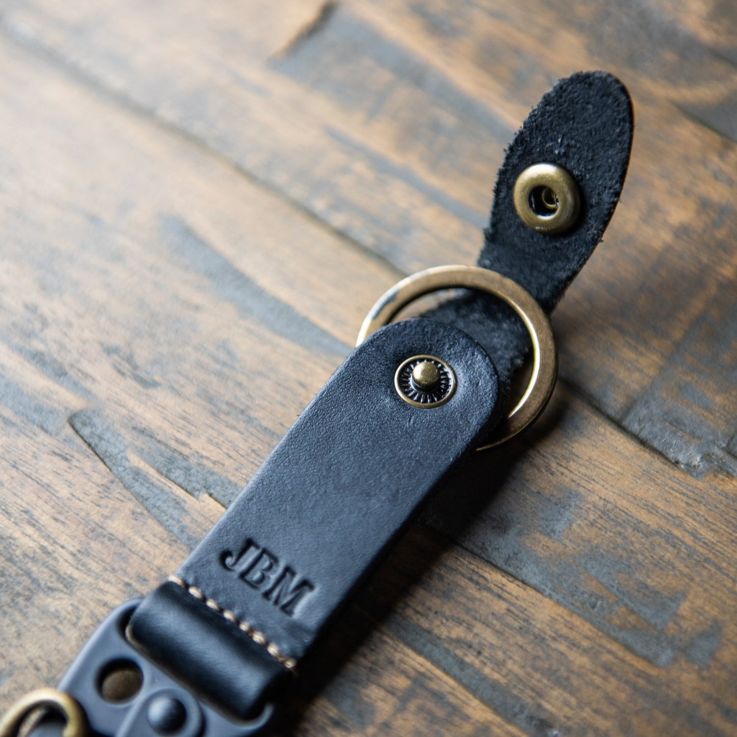 The Henry Personalized Fine Leather Keychain - Grooms Gift - Wedding Party Gift
