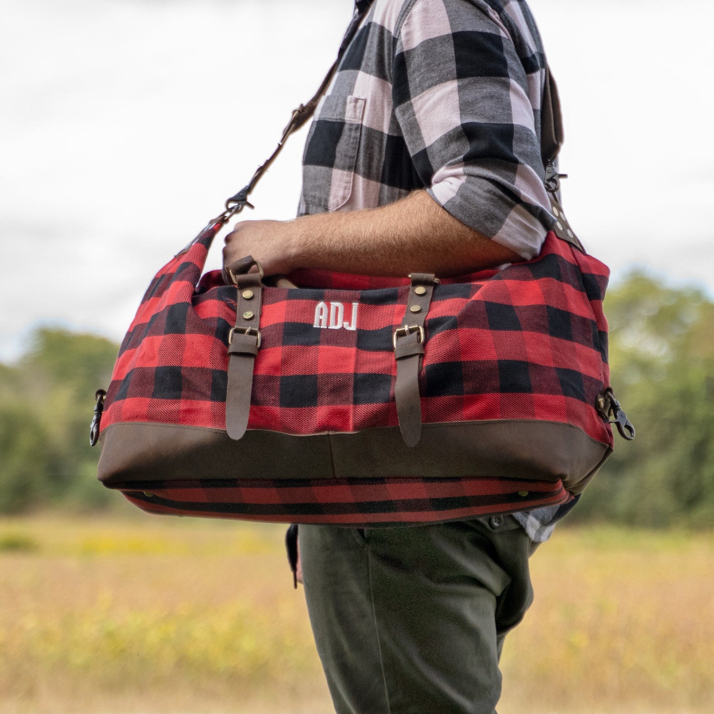 The Charles Military Style Oversized Weekend Travel Bag – Personalized Groomsmen Gift