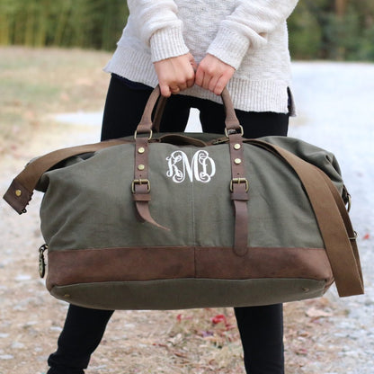 The Caroline Weekend Travel Duffel Bag – Personalized Bridesmaids Bridal Party Gifts