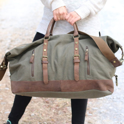 The Caroline Weekend Travel Duffel Bag – Personalized Bridesmaids Bridal Party Gifts